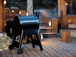 מעשנת פלט טרייגר פרו 22 TRAEGER Pro Series 22 - כחול מעשנת פלט טרייגר פרו 22 TRAEGER Pro Series 22 - כחול