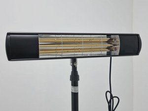 מקרן אינפרא אדום 2000W בעל נורת GULDEN TUBE מוגן מים! מקרן אינפרא אדום 2000W בעל נורת GULDEN TUBE מוגן מים!